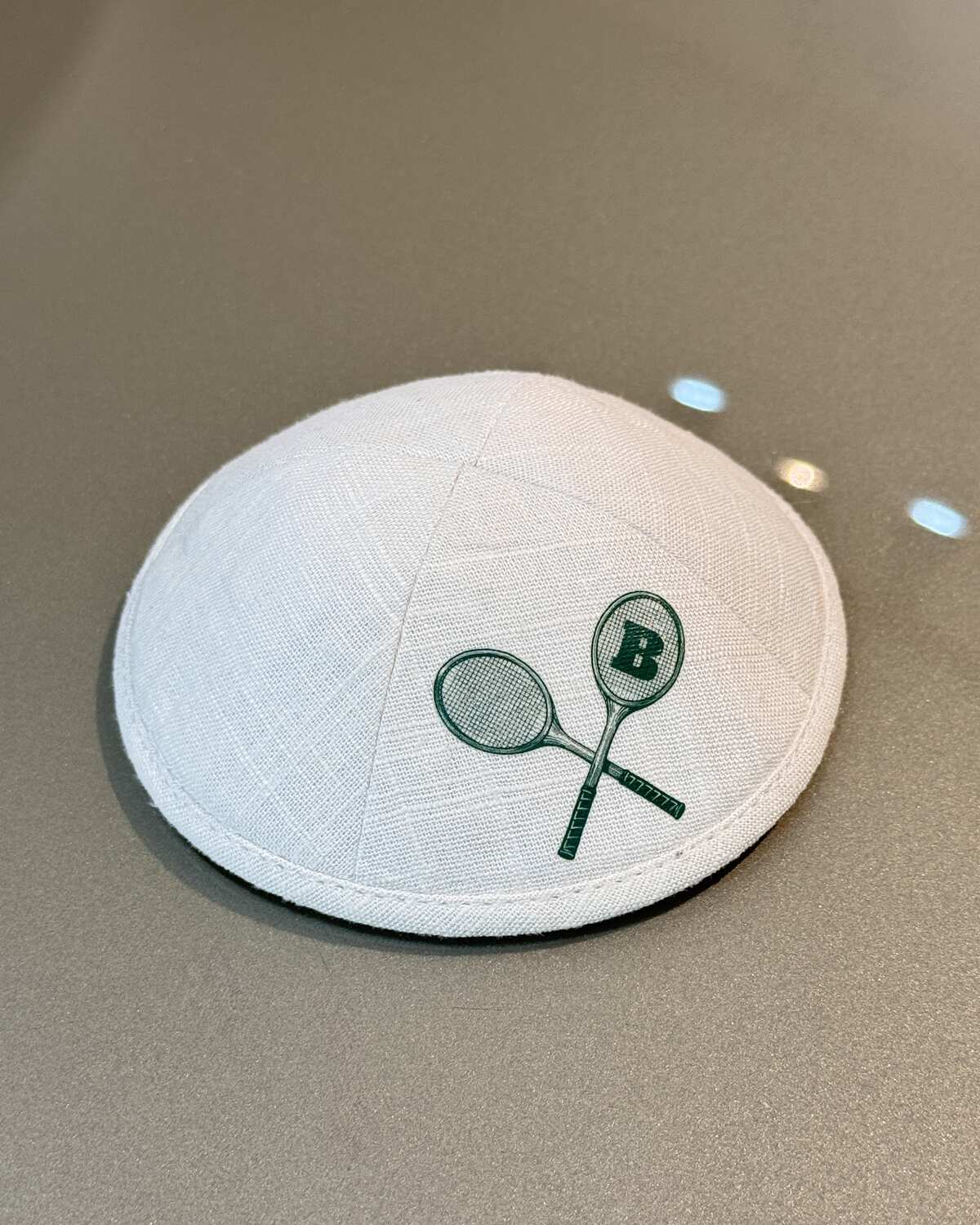 Wedding kippot de gamuza marfil personalizadas con estampado interior